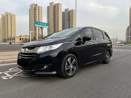 Honda Odyssey 2017 2.4L Luxury