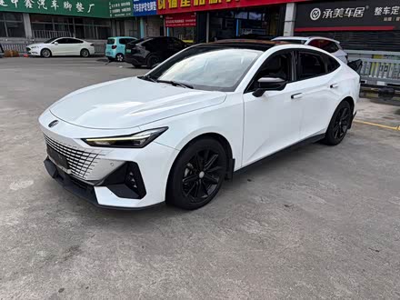 Changan UNI-V 2022 1.5T